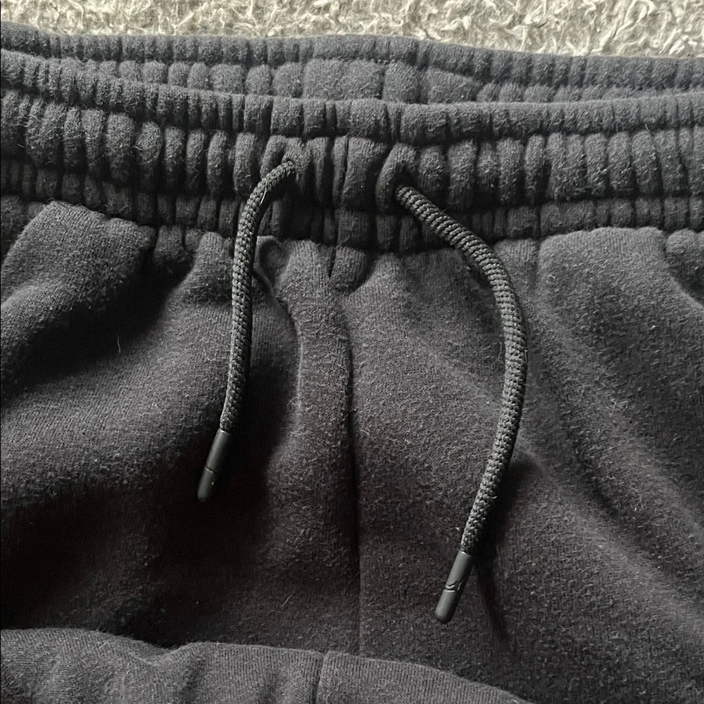 Boys Jordan Sweatpants | M (10/12) - Picture 4 of 6